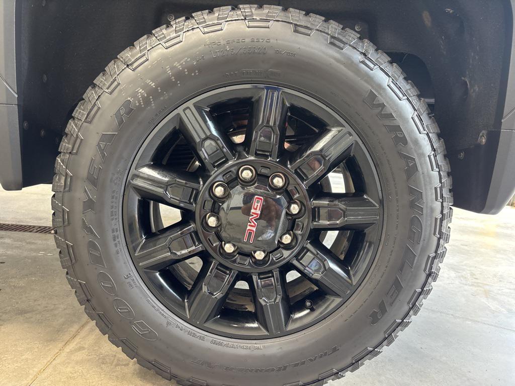 used 2025 GMC Sierra 2500 car, priced at $73,992