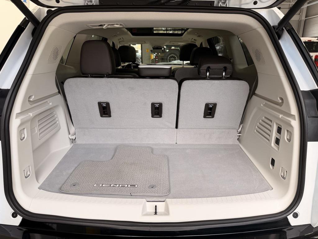 used 2025 GMC Acadia car, priced at $54,498