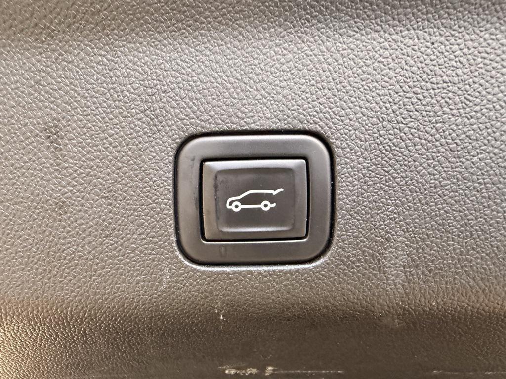 used 2023 GMC Yukon car, priced at $64,497