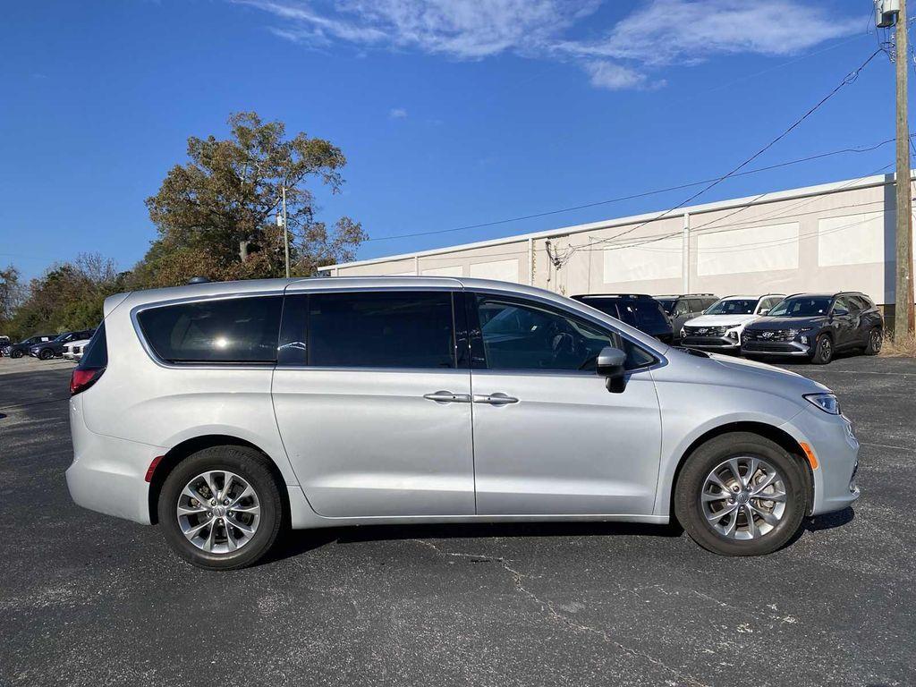 used 2023 Chrysler Pacifica car, priced at $25,900