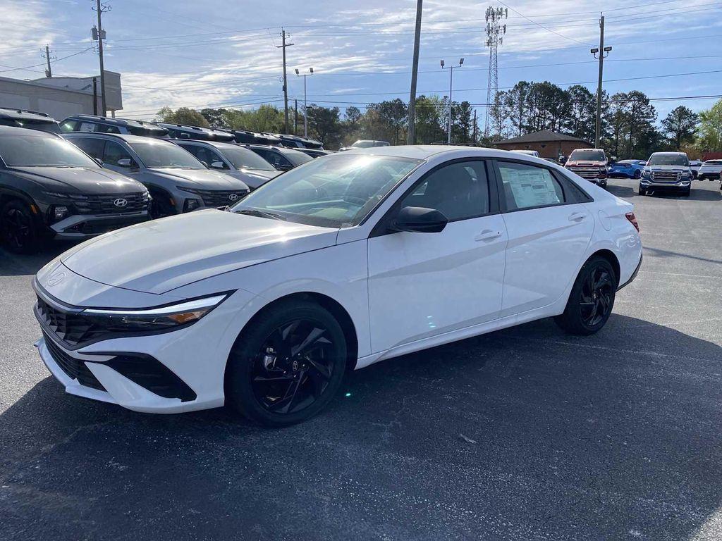 new 2026 Hyundai ELANTRA HEV car, priced at $27,678