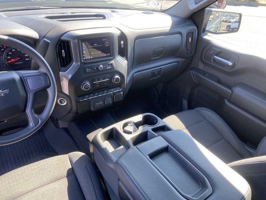 used 2025 Chevrolet Silverado 1500 car, priced at $43,989