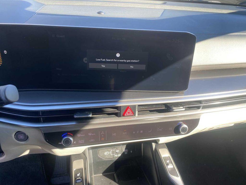 used 2024 Kia Sorento car, priced at $28,988