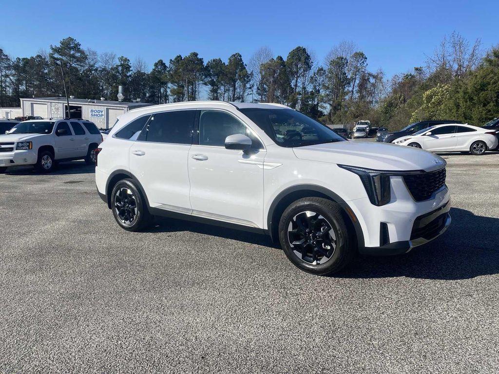 used 2024 Kia Sorento car, priced at $28,988