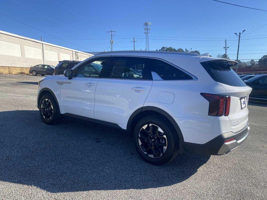 used 2024 Kia Sorento car, priced at $28,988