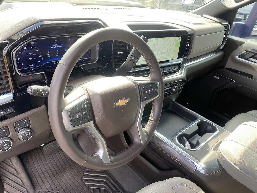used 2025 Chevrolet Silverado 2500 car, priced at $69,989