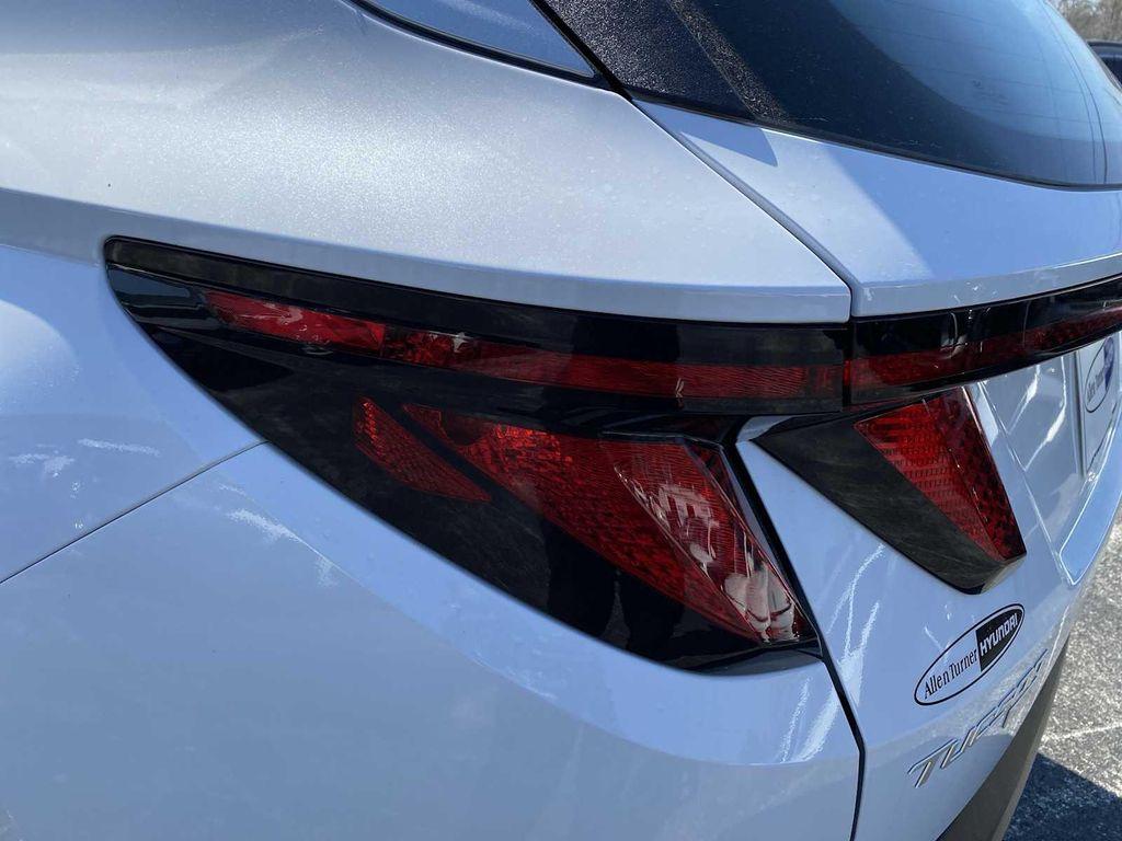 new 2026 Hyundai TUCSON Hybrid car, priced at $31,933