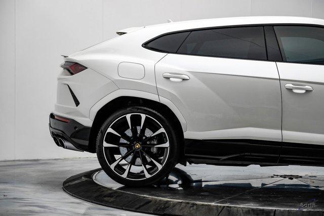 used 2022 Lamborghini Urus car, priced at $222,598