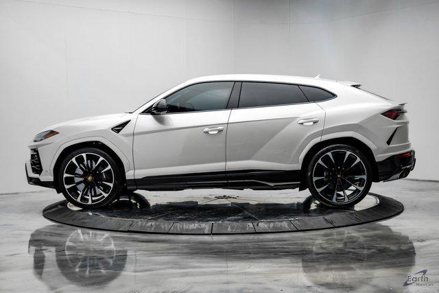 used 2022 Lamborghini Urus car, priced at $222,598