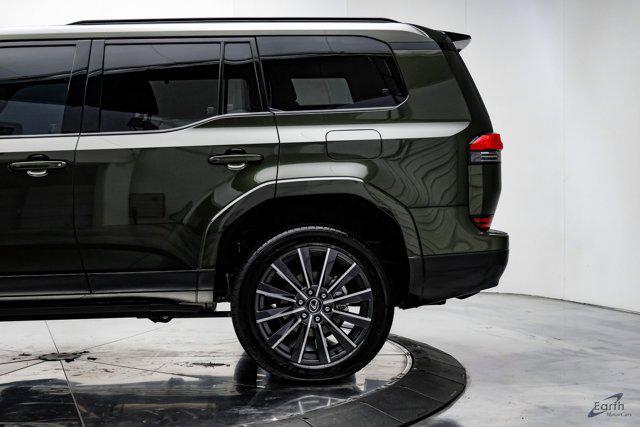 used 2025 Lexus GX 550 car, priced at $101,298