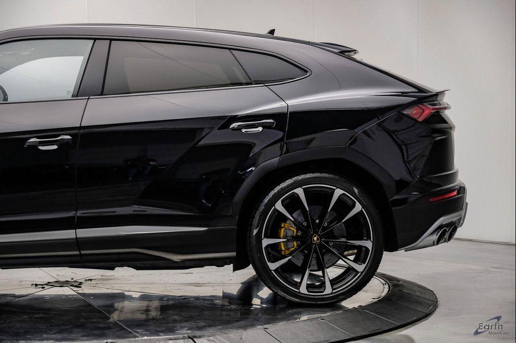 used 2022 Lamborghini Urus car, priced at $224,848