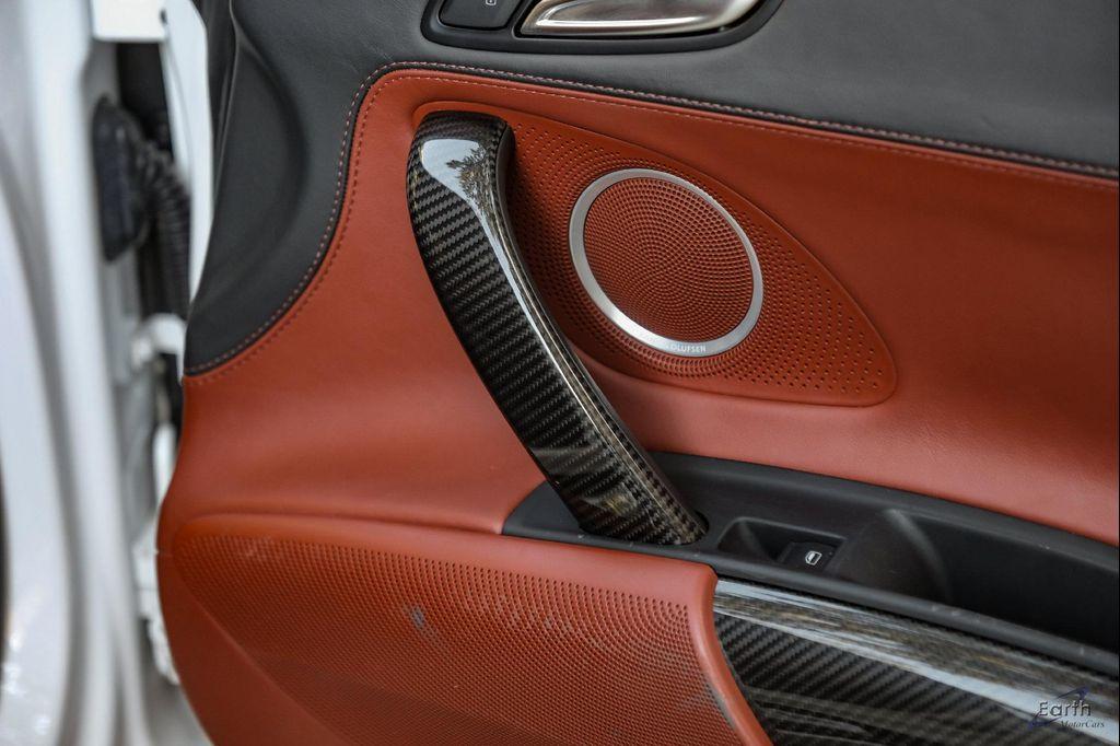 Audi R8 view 94