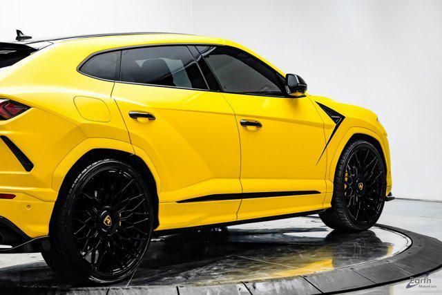 used 2021 Lamborghini Urus car, priced at $206,799