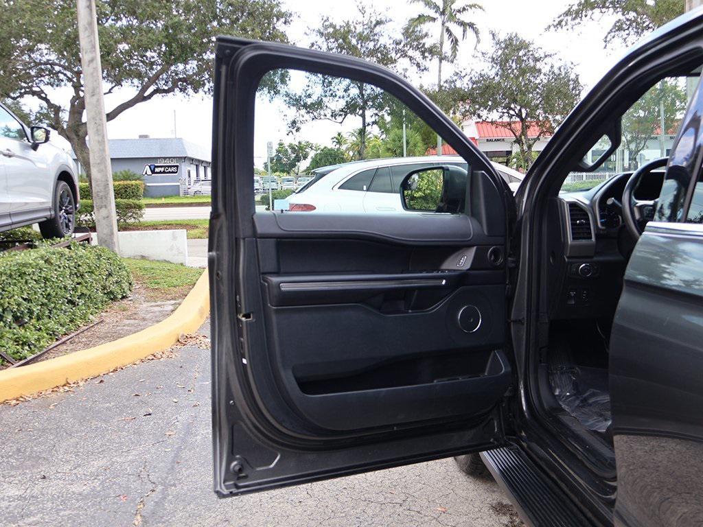 used 2018 Ford Expedition car, priced at $17,490