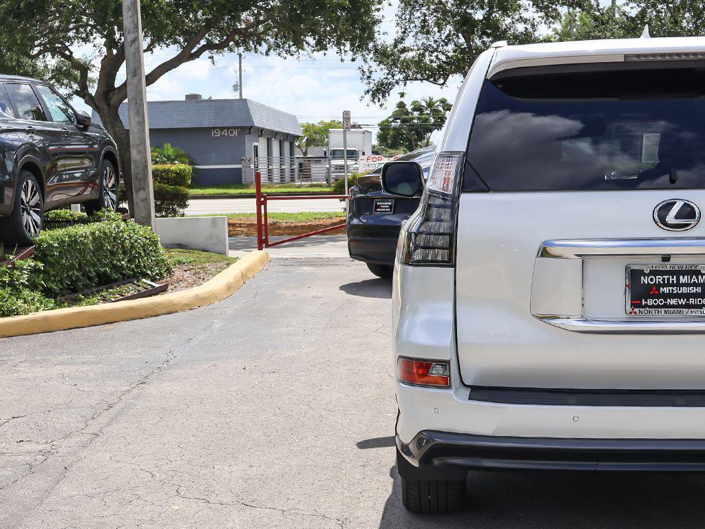 used 2023 Lexus GX 460 car, priced at $55,690