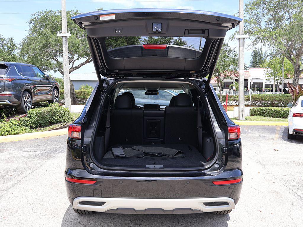 used 2023 Mitsubishi Outlander car, priced at $19,795