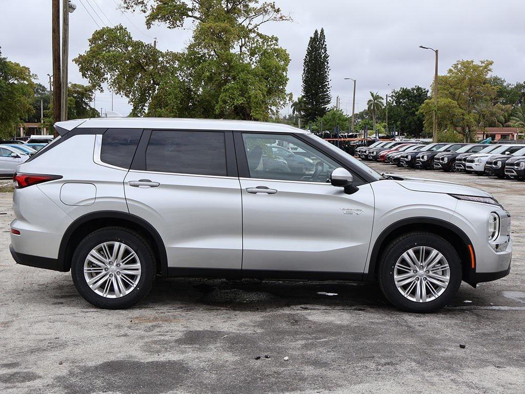 new 2025 Mitsubishi Outlander PHEV car, priced at $35,115
