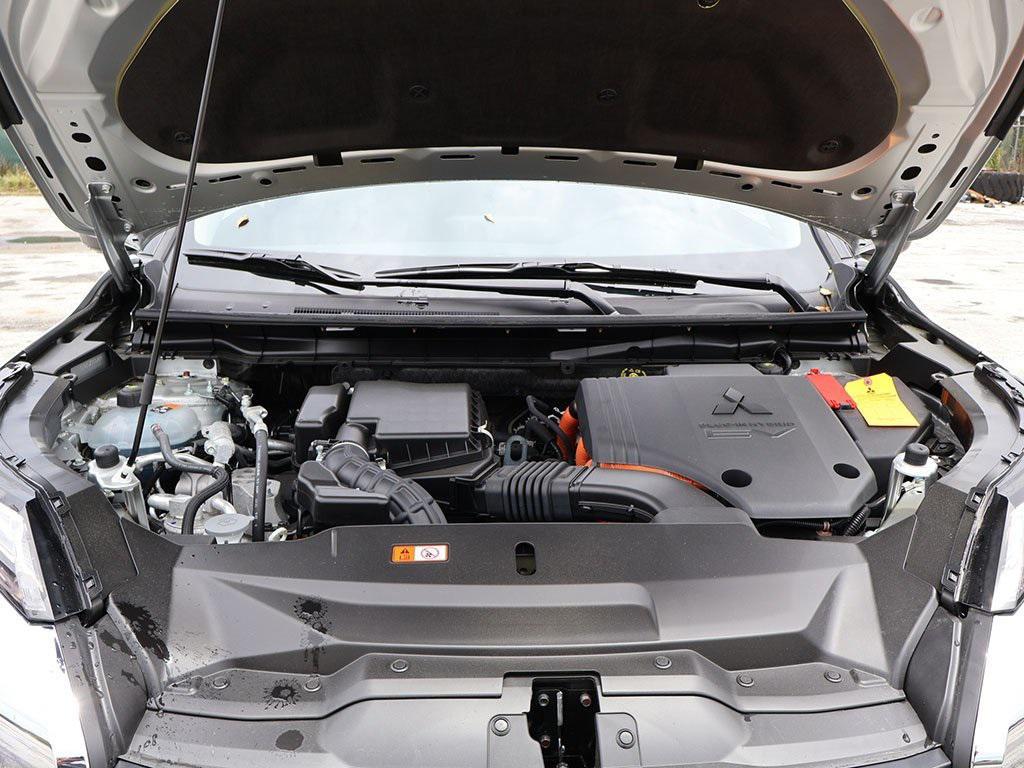 new 2025 Mitsubishi Outlander PHEV car, priced at $35,115