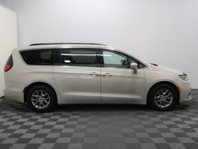 used 2021 Chrysler Pacifica car, priced at $19,313