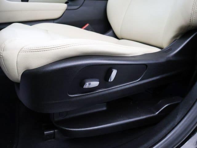 used 2018 Cadillac XT5 car, priced at $11,858