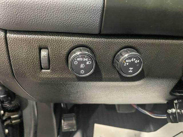 2018 Deepwood Green Metallic Chevrolet Colorado