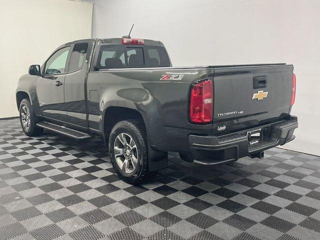 2018 Deepwood Green Metallic Chevrolet Colorado