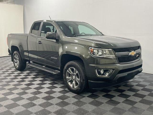 2018 Deepwood Green Metallic Chevrolet Colorado
