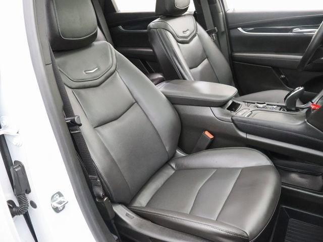 used 2025 Cadillac XT5 car, priced at $49,061