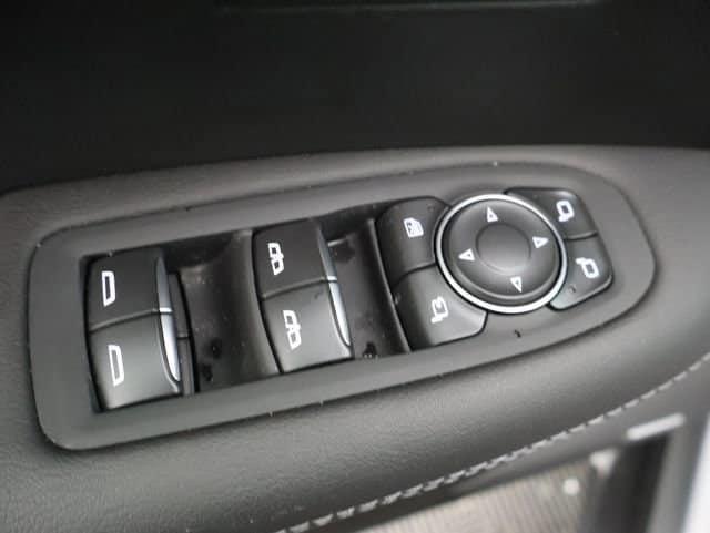 used 2025 Cadillac XT5 car, priced at $53,091