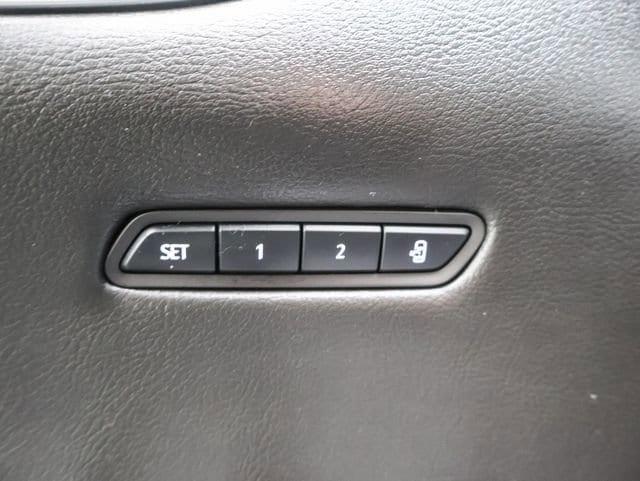 used 2020 Cadillac XT5 car, priced at $20,654