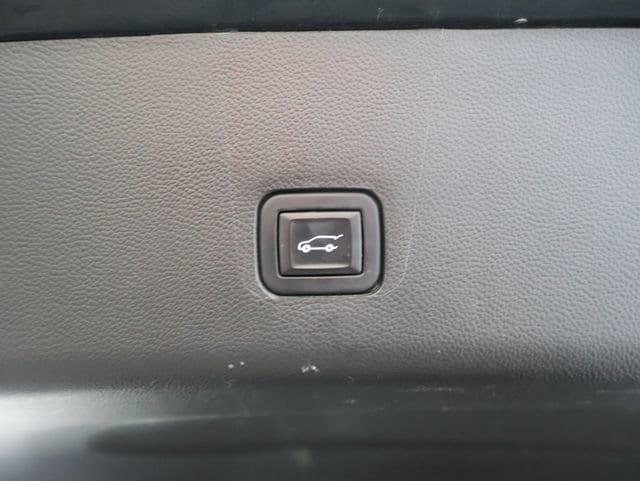 used 2020 Chevrolet Traverse car, priced at $12,813