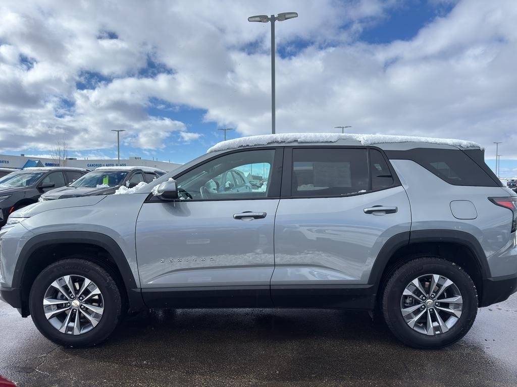 used 2025 Chevrolet Equinox car, priced at $26,299