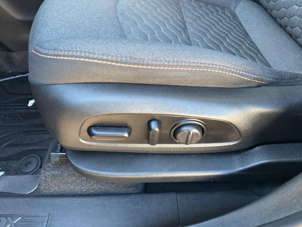 used 2020 Chevrolet Equinox car, priced at $12,995