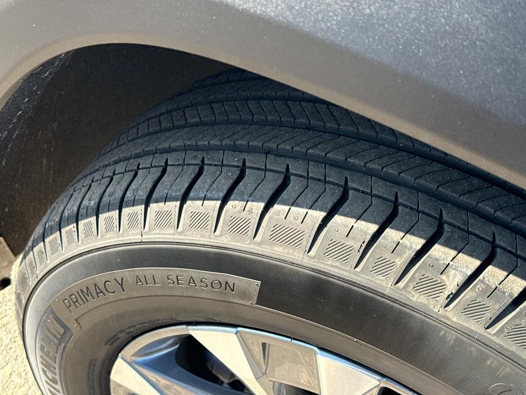 used 2025 Chevrolet Equinox car, priced at $27,195