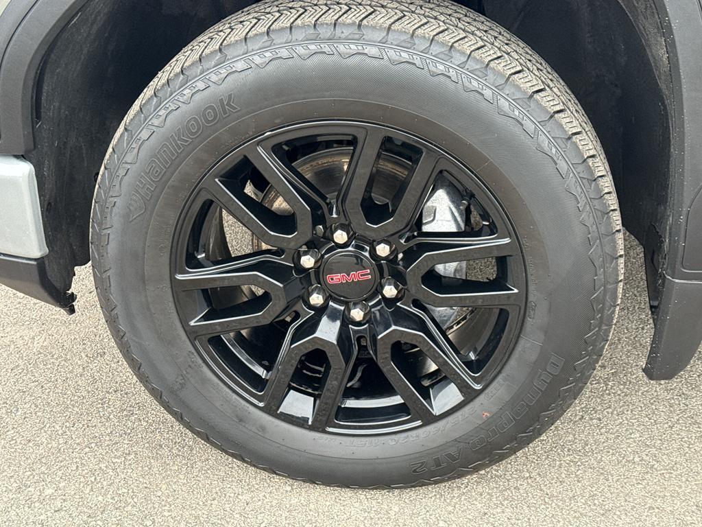 used 2025 GMC Sierra 1500 car, priced at $41,595