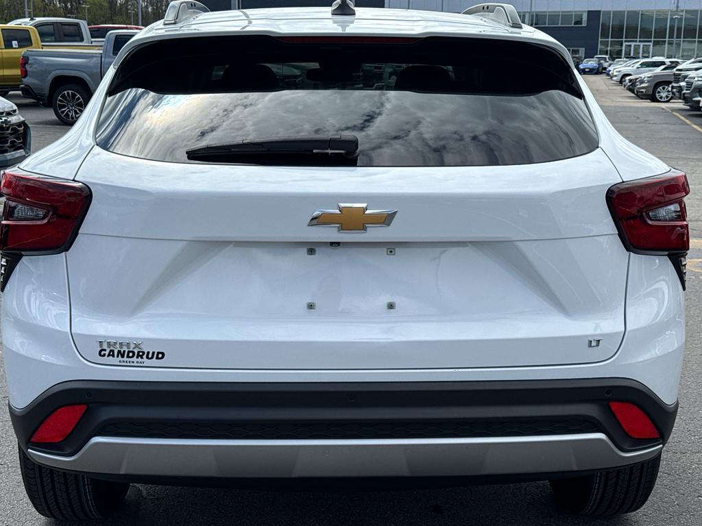 used 2024 Chevrolet Trax car, priced at $19,995