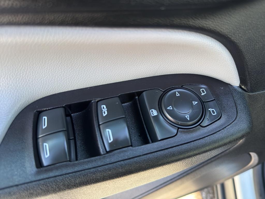 used 2020 Chevrolet Equinox car, priced at $16,995