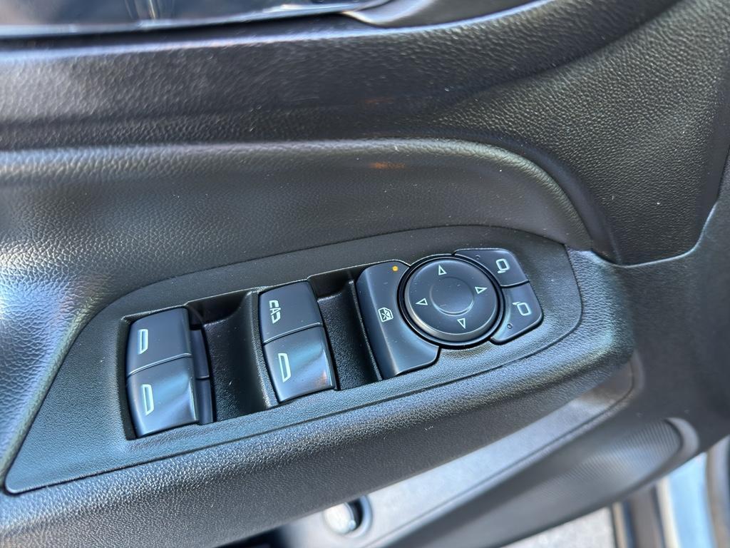 used 2024 Chevrolet Equinox car, priced at $23,495