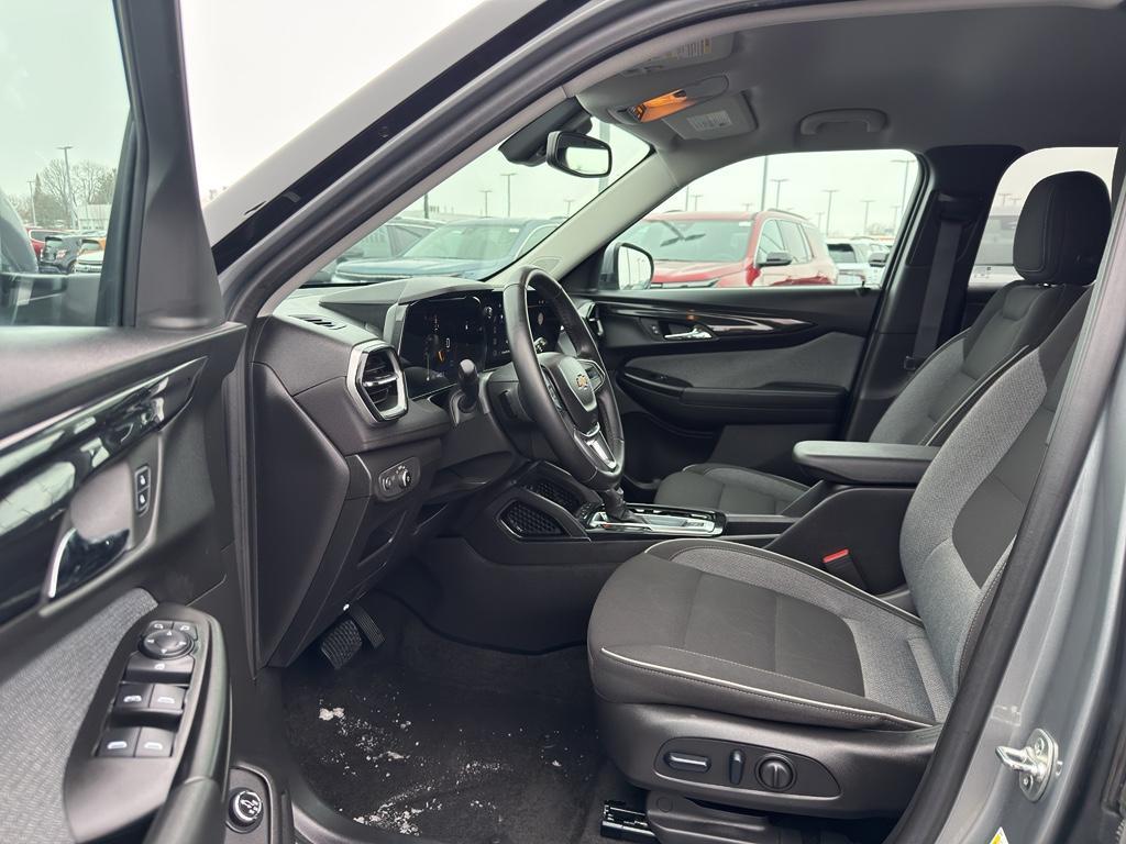 used 2024 Chevrolet TrailBlazer car, priced at $22,799
