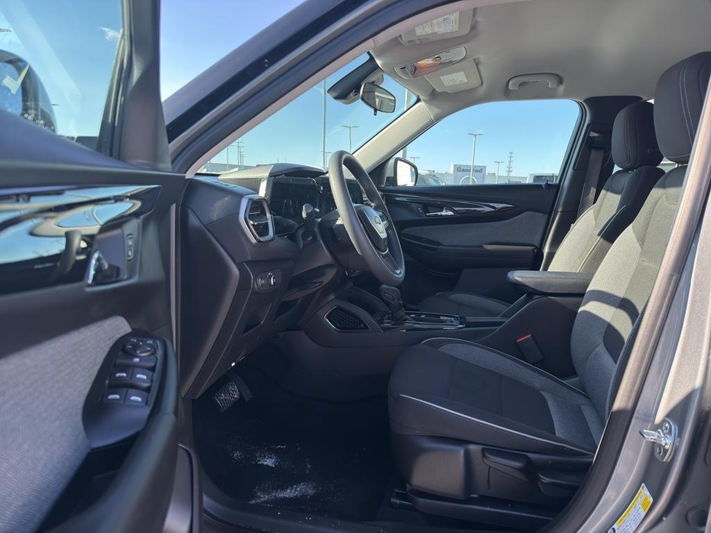 used 2025 Chevrolet TrailBlazer car, priced at $21,999