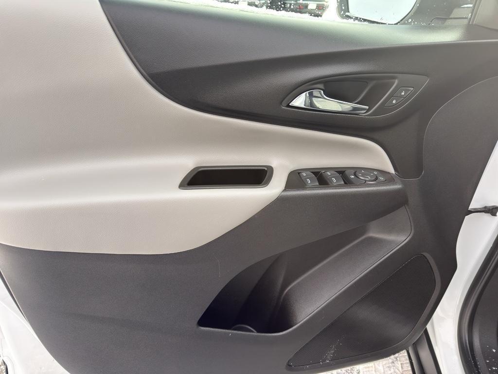 used 2023 Chevrolet Equinox car, priced at $22,695