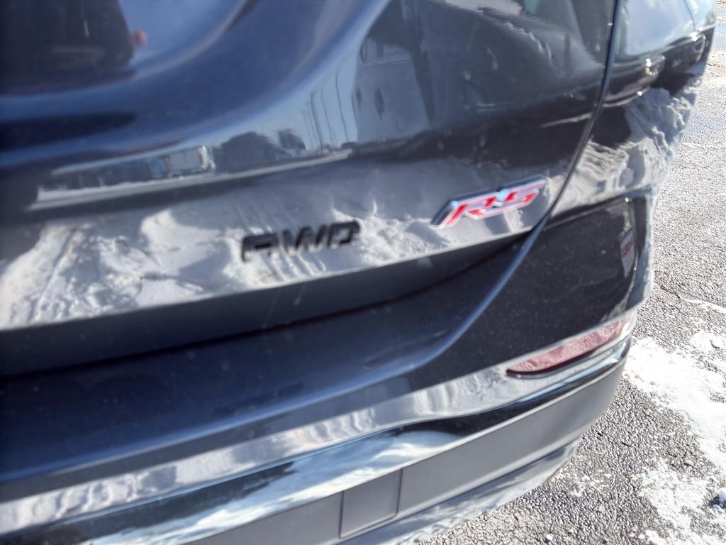 used 2022 Chevrolet Equinox car, priced at $22,399