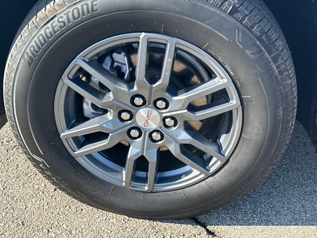 used 2025 GMC Acadia car, priced at $36,595