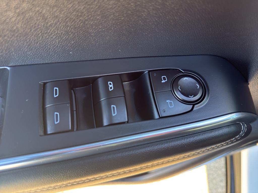 used 2025 GMC Acadia car, priced at $36,595