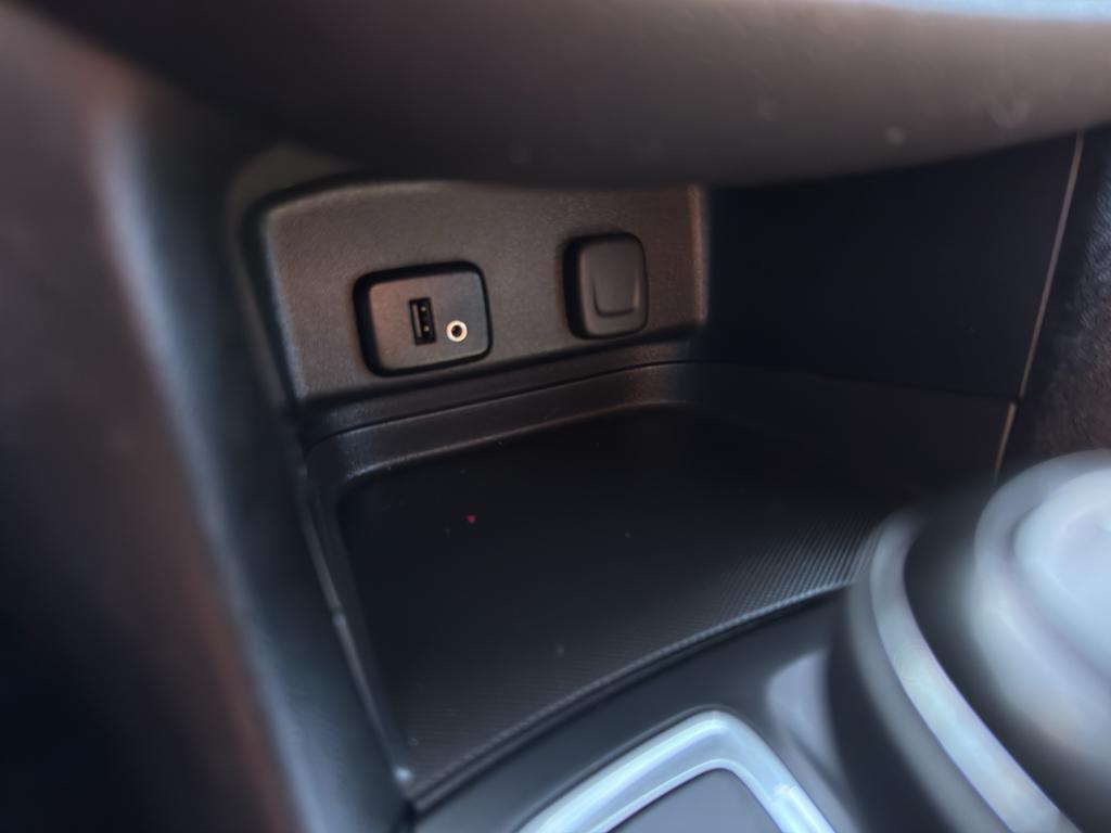 used 2018 Chevrolet Equinox car, priced at $10,999
