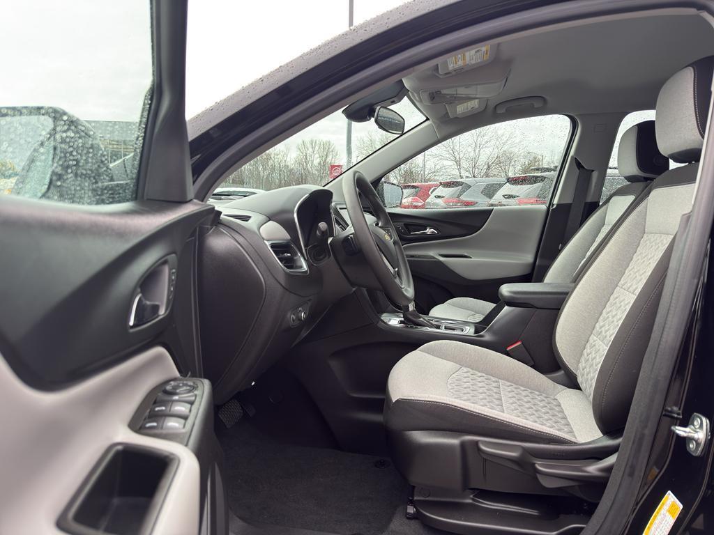 used 2024 Chevrolet Equinox car, priced at $22,999