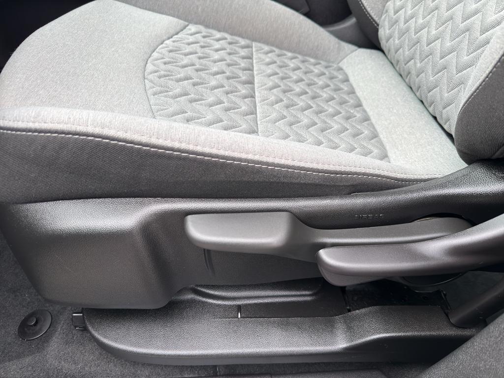 used 2024 Chevrolet Equinox car, priced at $22,999