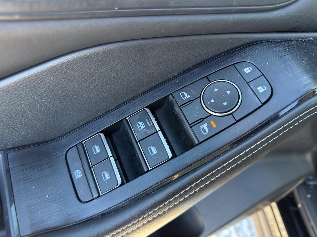 used 2022 Nissan Rogue car, priced at $24,290