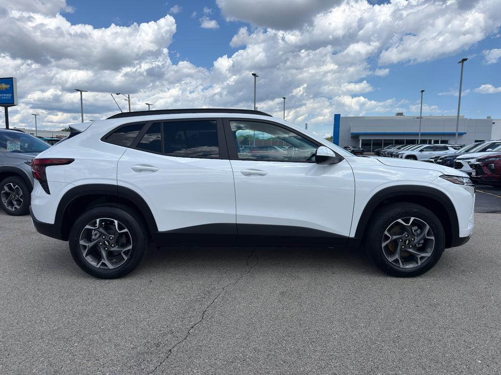 used 2024 Chevrolet Trax car, priced at $21,289