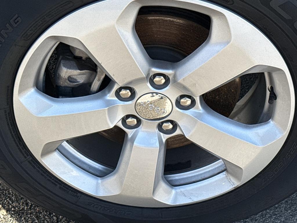 used 2020 Jeep Compass car, priced at $16,495